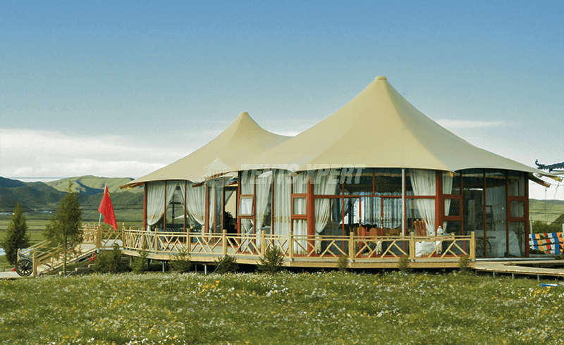 grandes tentes de glamping de luxe