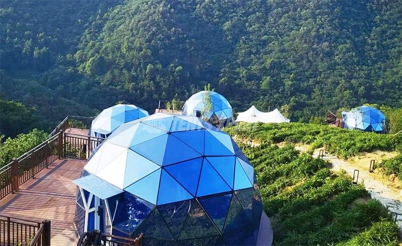 glamping igloo