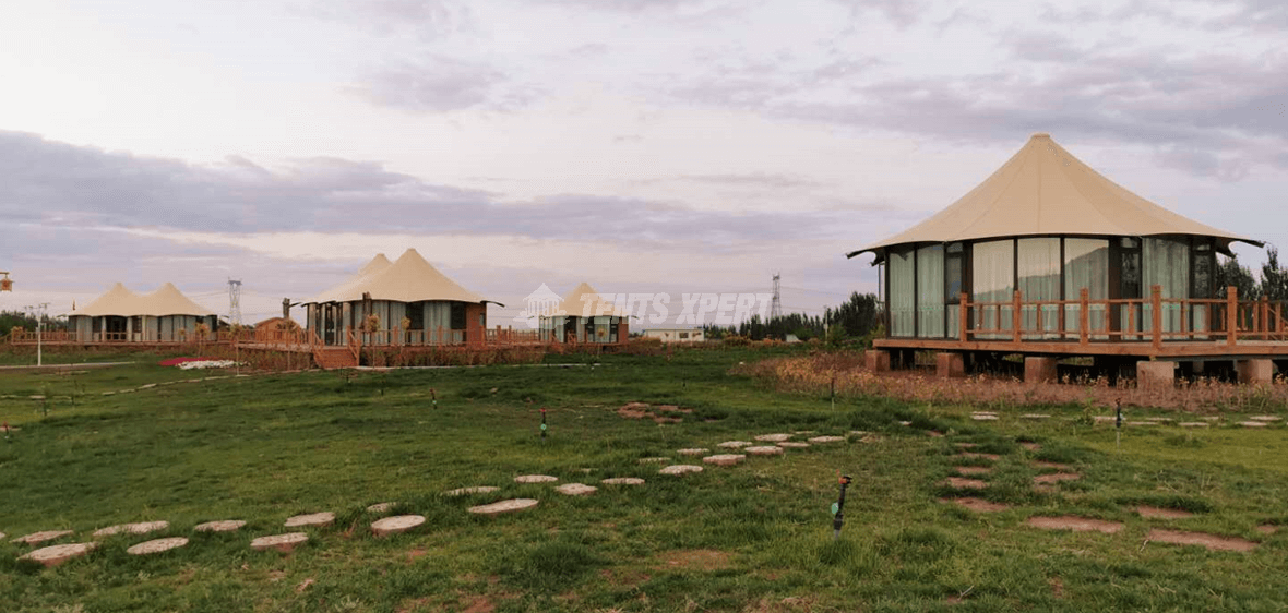 Glamping Tent Hotel in Zhangye