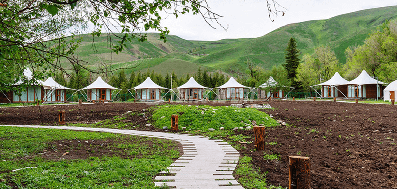 Drive Glamping Site in Nalatixinyi, Xinjiang